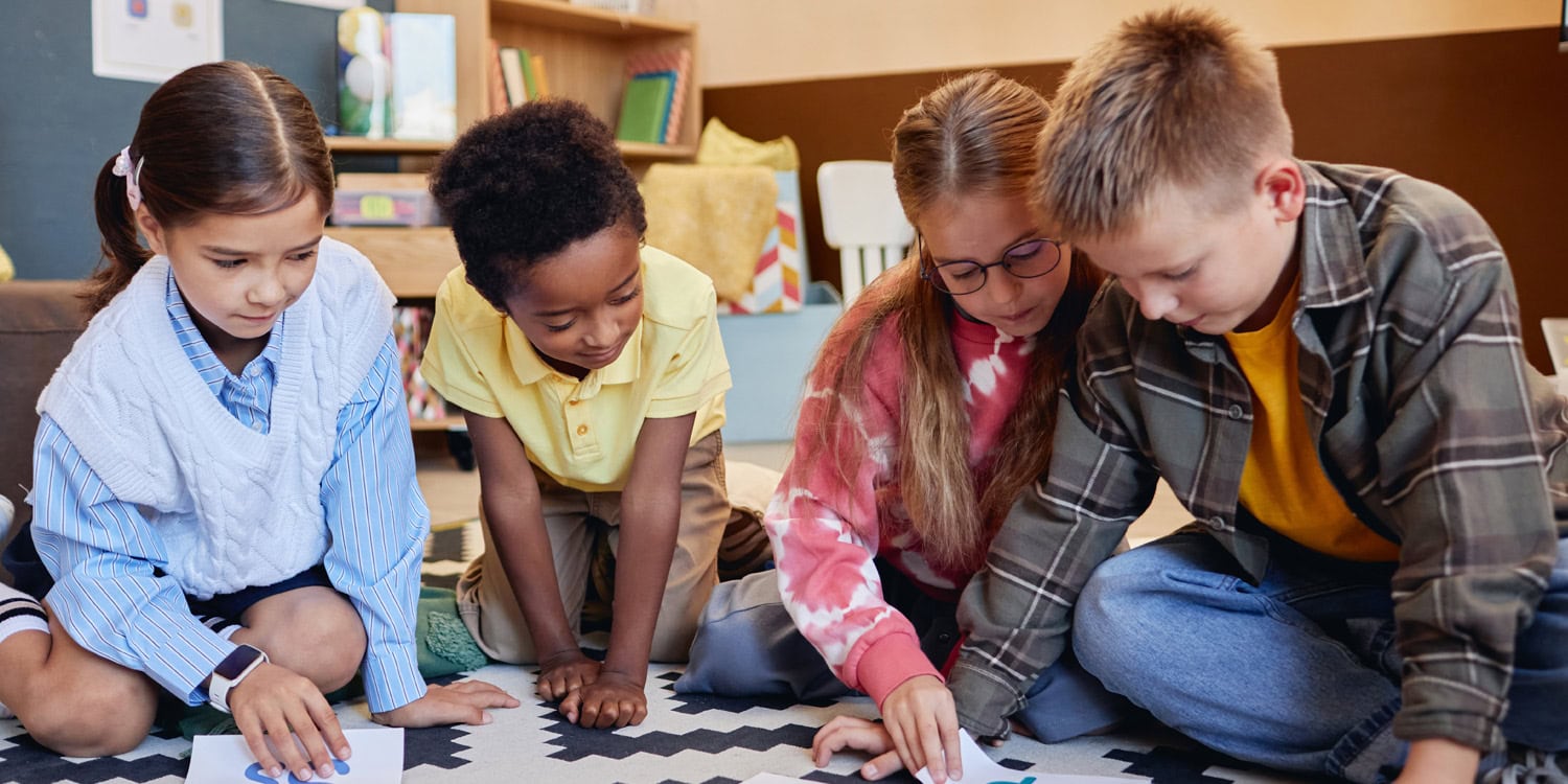 Como o status social influencia psicologicamente o preconceito racial em crianças