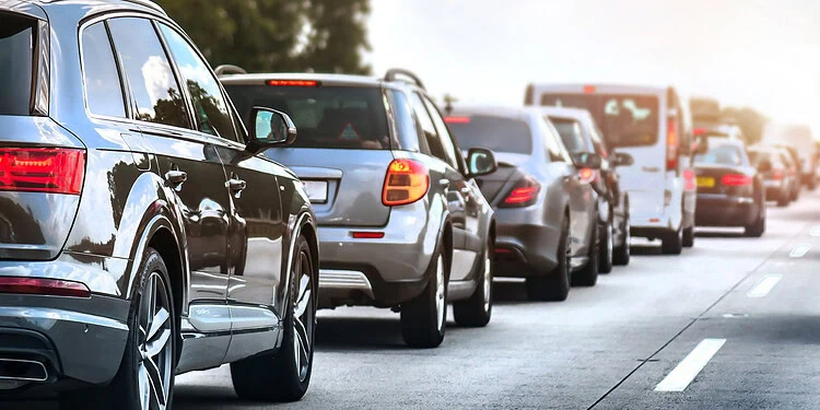 Crescer perto de estradas movimentadas está associado a um risco maior de depressão e ansiedade