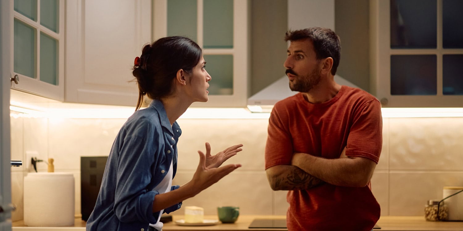 Estudo relaciona infâncias imprevisíveis a relacionamentos mais fracos devido ao aumento do esforço reprodutivo